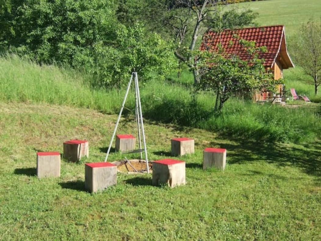 Sonniges, naturnahes Schwarzwald Ferienhäuschen Welschensteinach Exterior foto